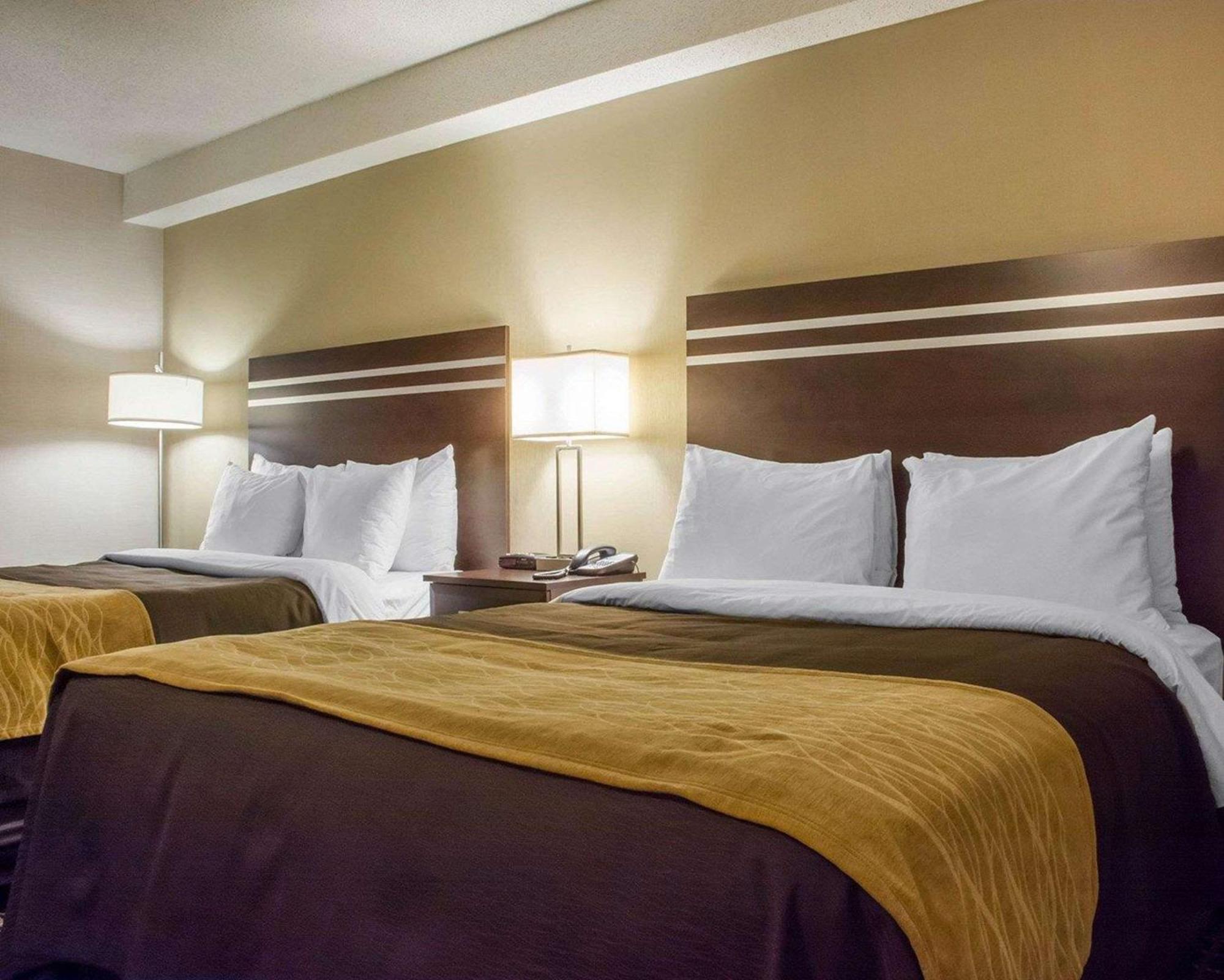 Comfort Inn Гуелф Екстериор снимка